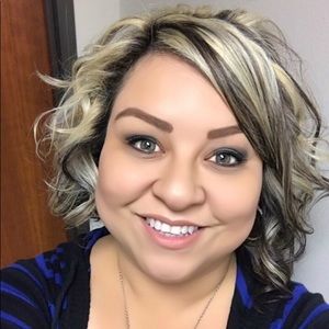 Meet your Posher, Adriana